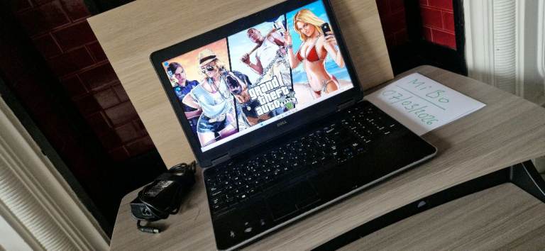 LIGHT GAMING MULTIMEDIA OFFICE 15.6" Core i7 16GB RAM RADEON 2GB graphics DELL Laptop PC Computer