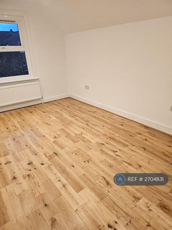 4 bedroom house in Arodene Road, London, SW2 (4 bed) (#2704831)