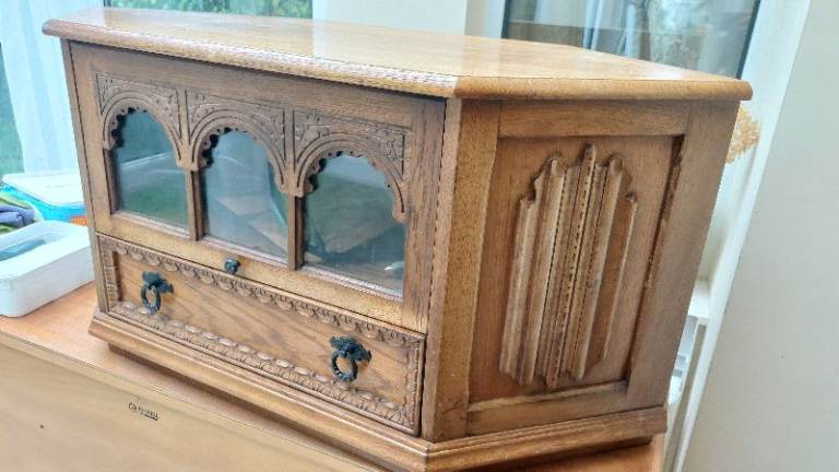 image for TV Cabinet Oak