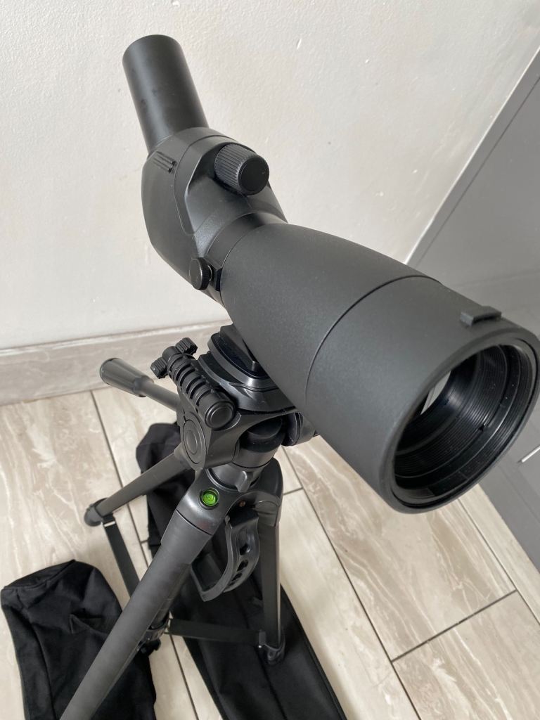 Maginon Spotting Scope 20-60x60 with tripod / Telescope 