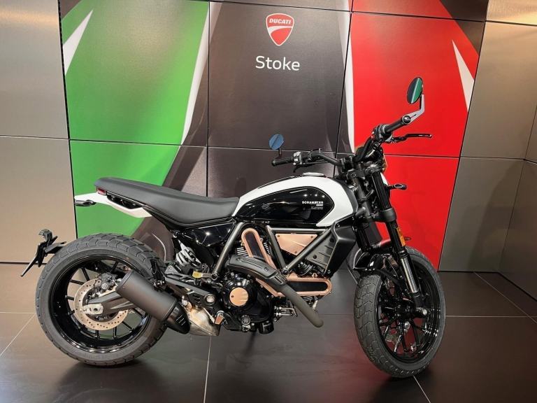 DUCATI SCRAMBLER RIZOMA LIMITED EDITION BRAND NEW LAST ONE LEFT !