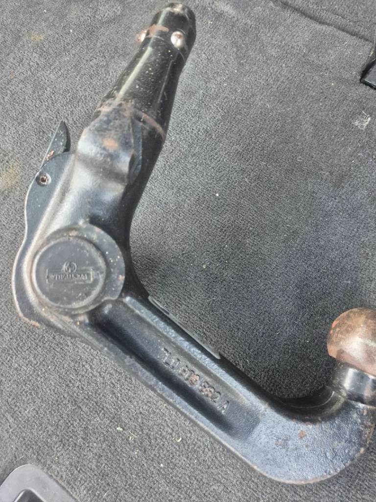 Tow bar swan neck Audi Q7 2006-2014