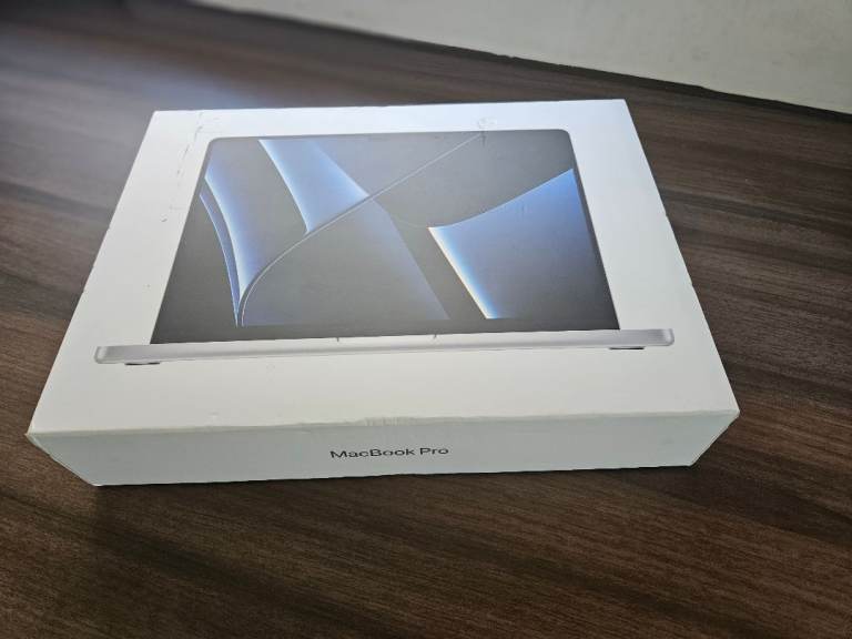 Apple Macbook Pro 14 Inch - M2 - 512 / 16 - Silver - Brand New - Sealed