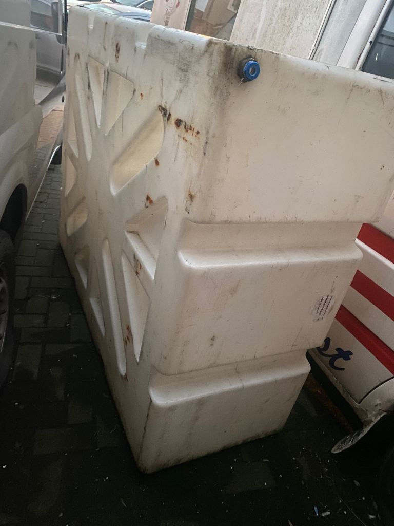 1000 litre water tank