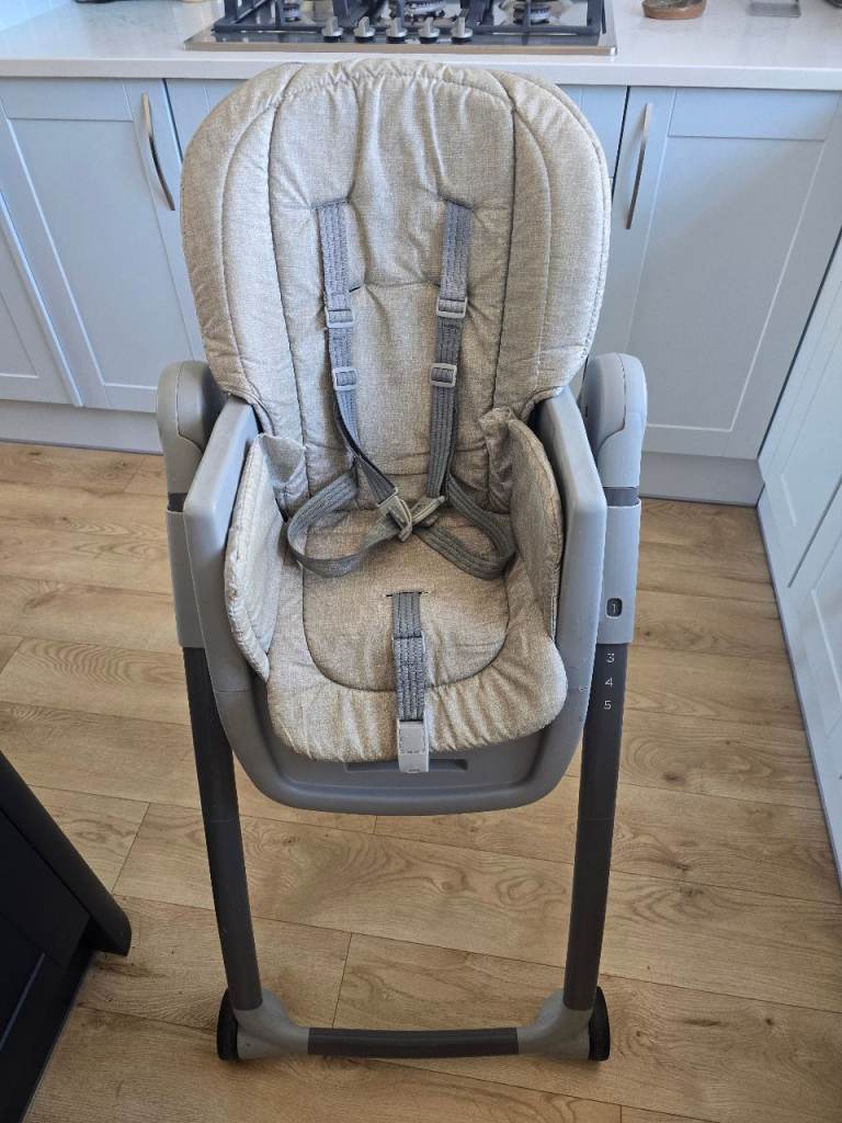 6in1 Joie Baby High Chair with Harness – Grey, Good Condition