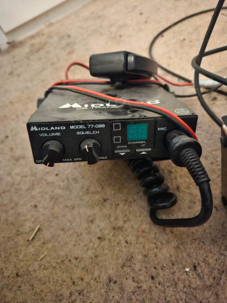 image for Midland 77-099 cb radio