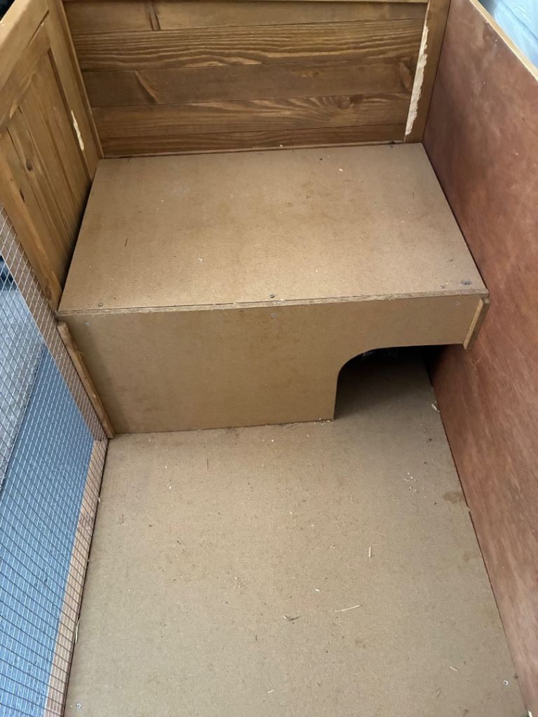 Rabbit hutch and accessories 