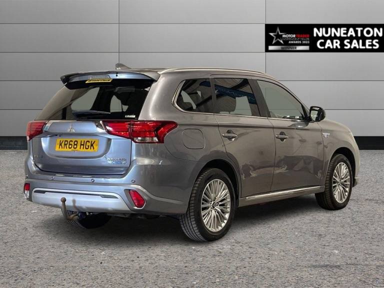2018 Mitsubishi Outlander 2.4h TwinMotor 13.8kWh 5hs SUV 5dr Petrol Plug-in Hybrid CVT 4WD Euro 6...