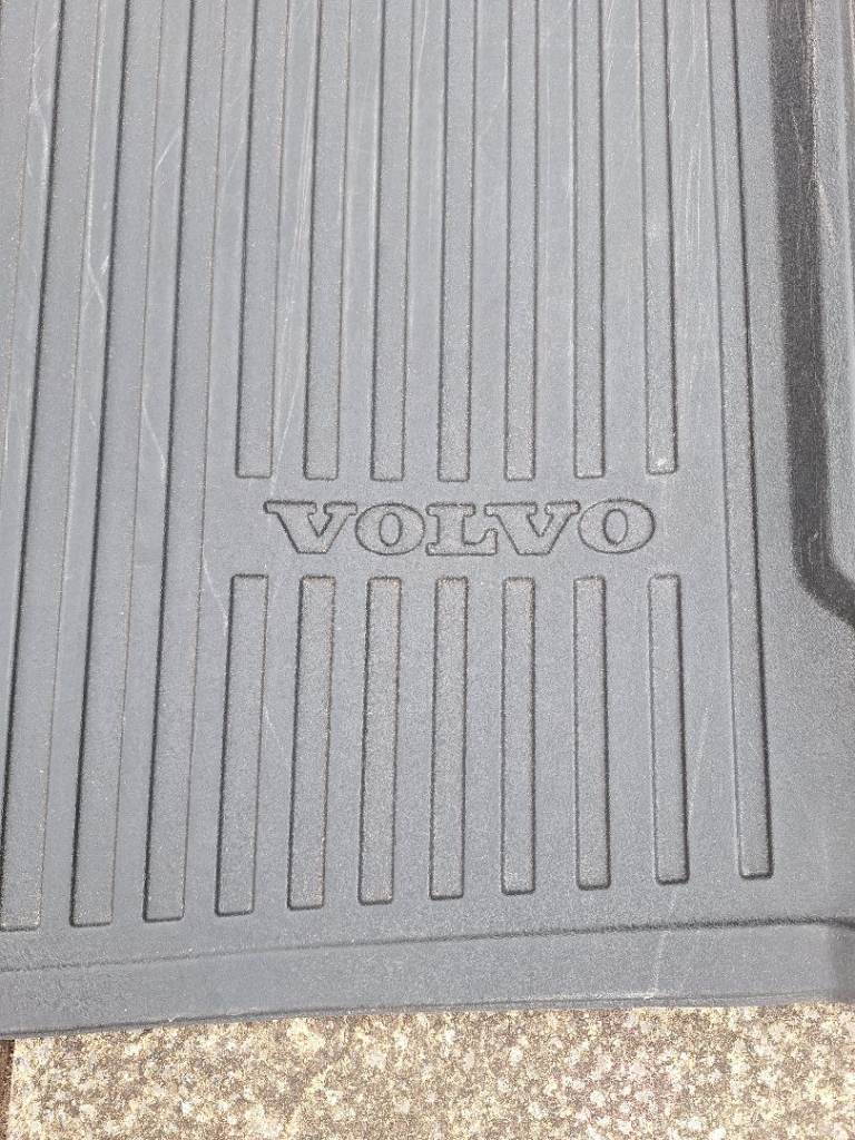 All-weather Cargo Compartment Mat for Volvo XC60.