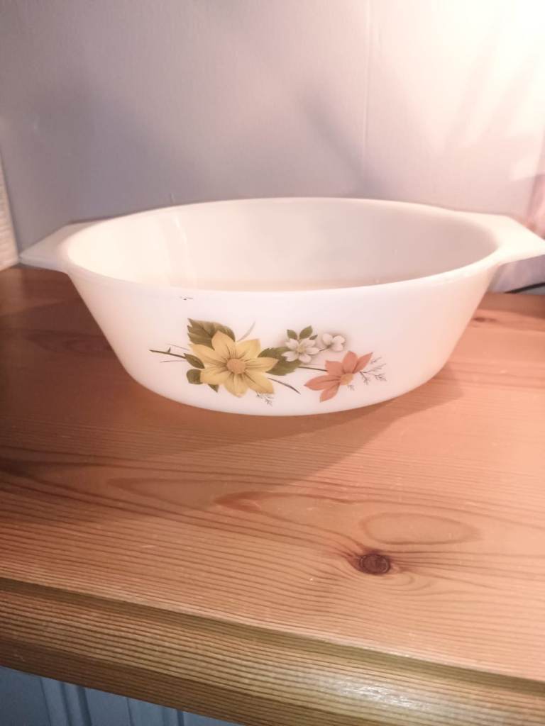 Vintage pyrex 