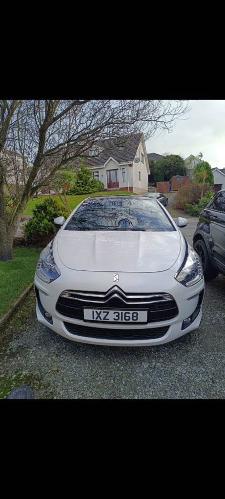 Citroen, DS5, Hatchback, 2013, Manual, 1997 (cc), 5 doors