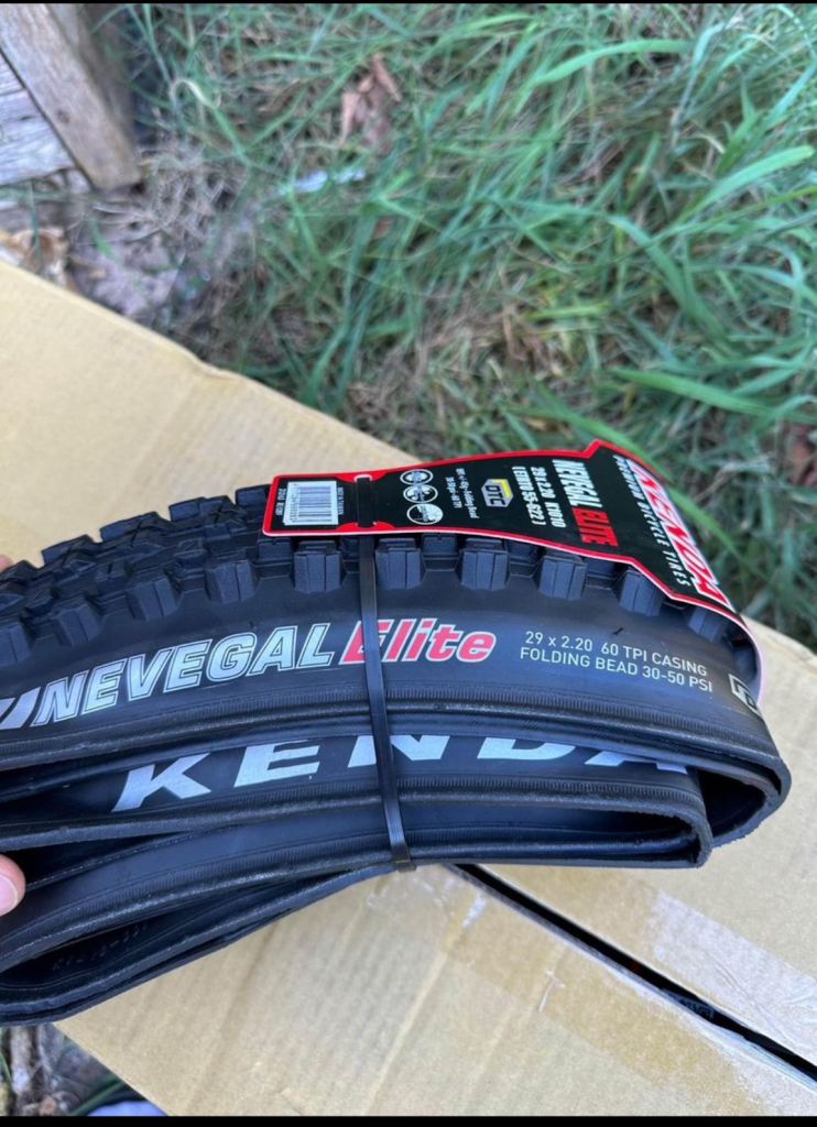 Tyres Kenda nevegal Elite 29x 2.20