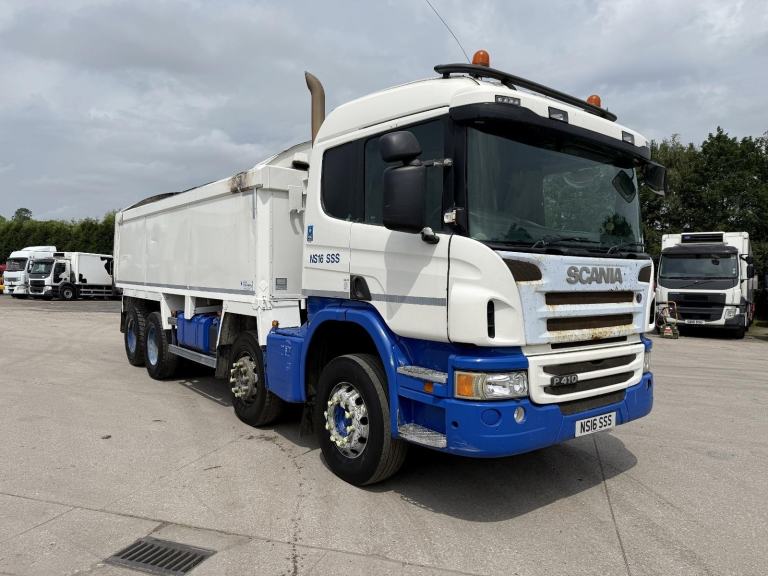 2016 SCANIA P410 8X4 TIPPER