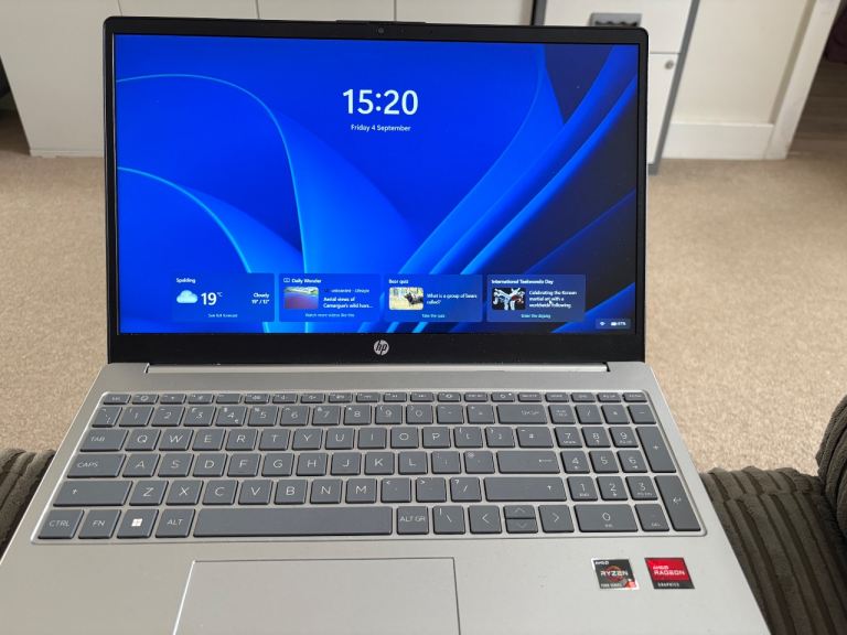 HP Laptop 15-fc0008na
