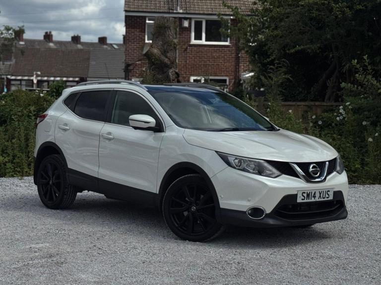2014 Nissan Qashqai 1.6 dCi Tekna XTRON 2WD Euro 5 (s/s) 5dr HATCHBACK Diesel Automatic