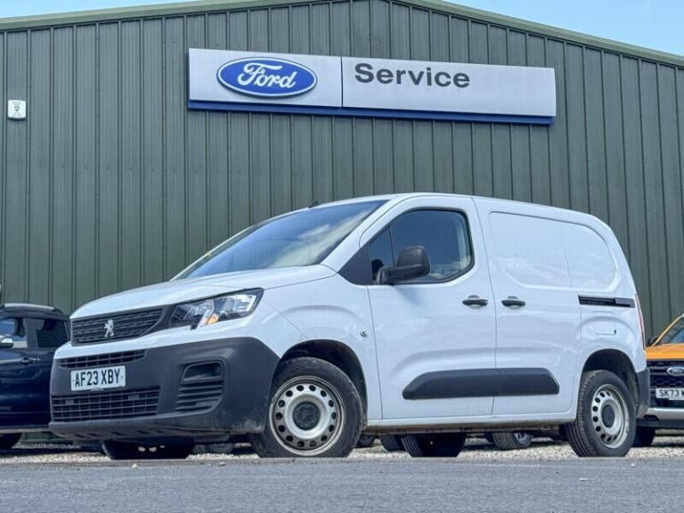 2023 Peugeot Partner SWB L1H1 Low Roof Professional Premium Plus Air Con Sensors EURO 6 Panel Van...