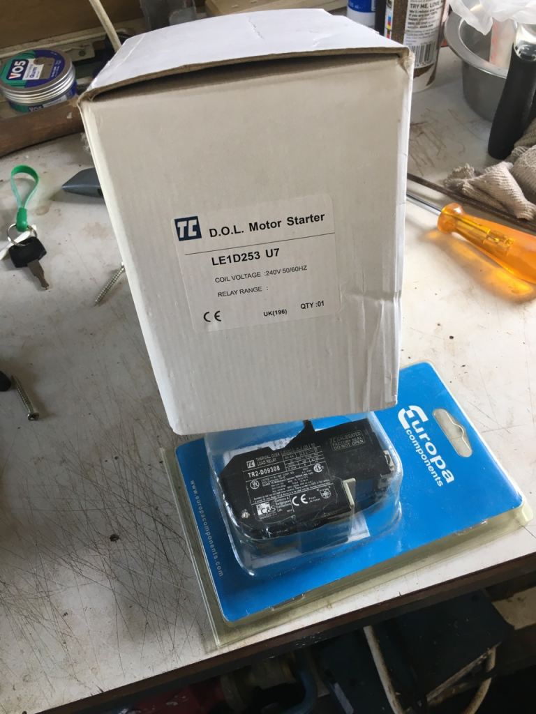 Electric overload protector 