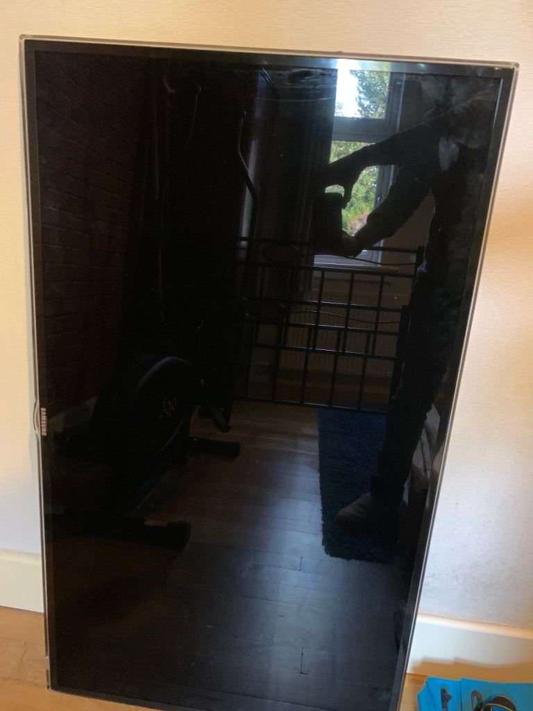 Samsung TV with Remote Control – Not working
