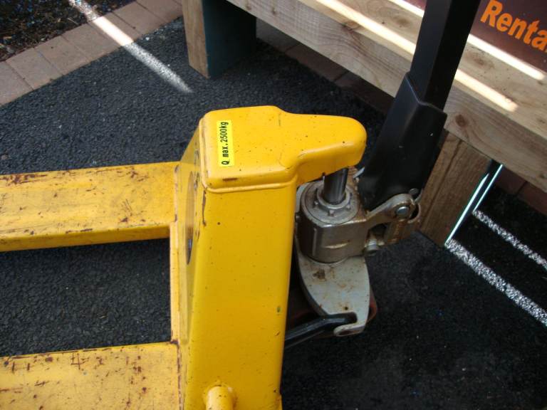Pallet Truck (trade in)