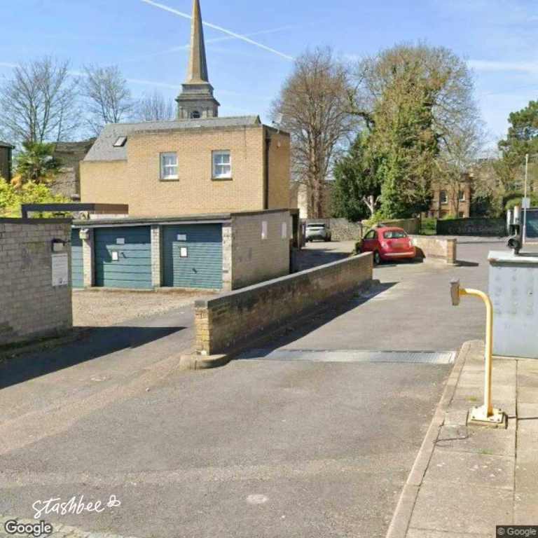 Garage to rent in Maidstone (ME14) | Stashbee