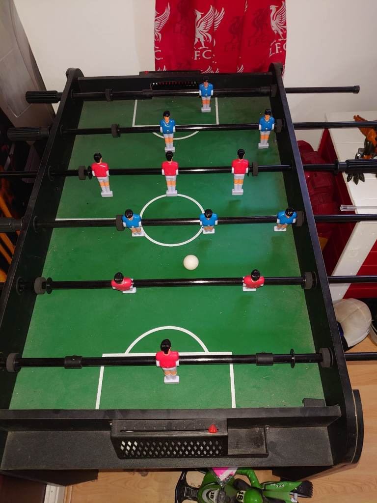 FREE STANDING 3ft FOOTBALL TABLE