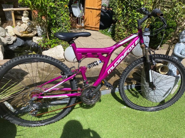 Muddyfox mountain bike with shimano gears.