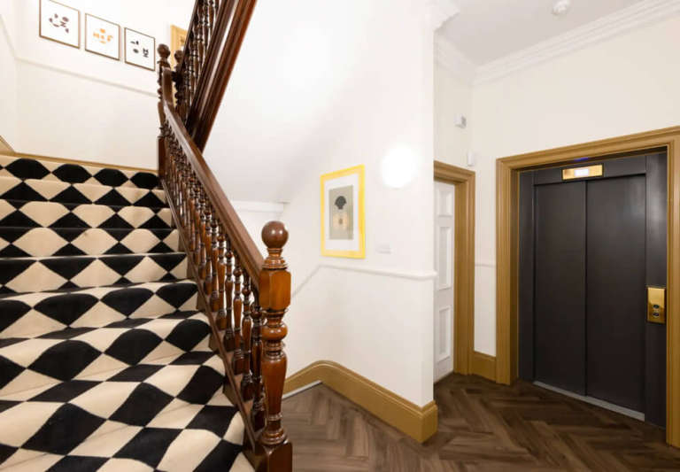 Victoria Serviced Offices - Sizes From 4 to 61 People