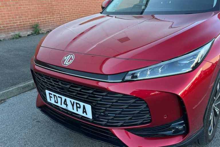 2025 MG MG HS 1.5 T-GDI Trophy SUV 5dr Petrol Manual Euro 6 (s/s) (169 ps) SUV Petrol Manual