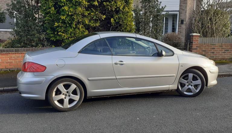 Peugeot 307 Convertible, 2007, Manual, 1997 cc diesel, 2 doors