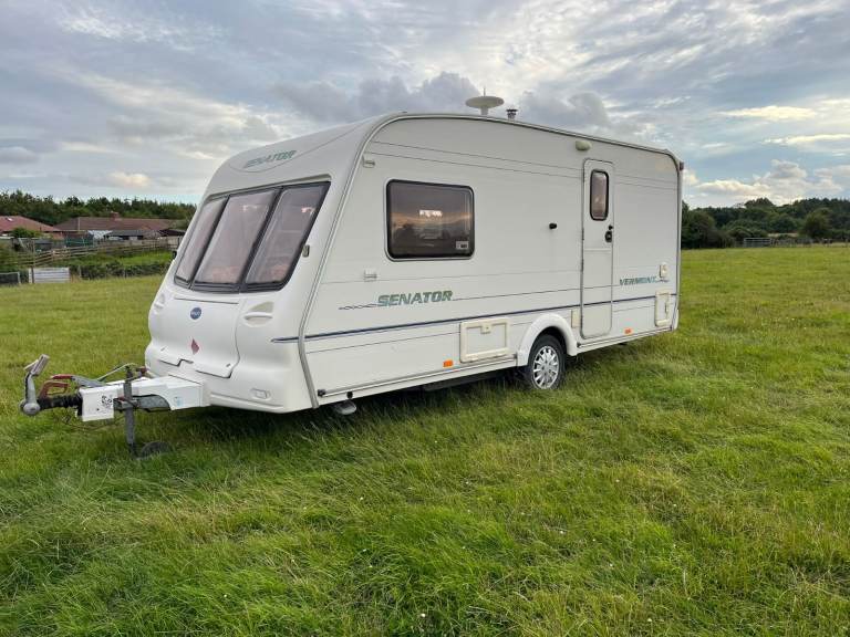 Bailey Senator Vermont – 2002 – 2 Berth – End Washroom – Excellent Condition 