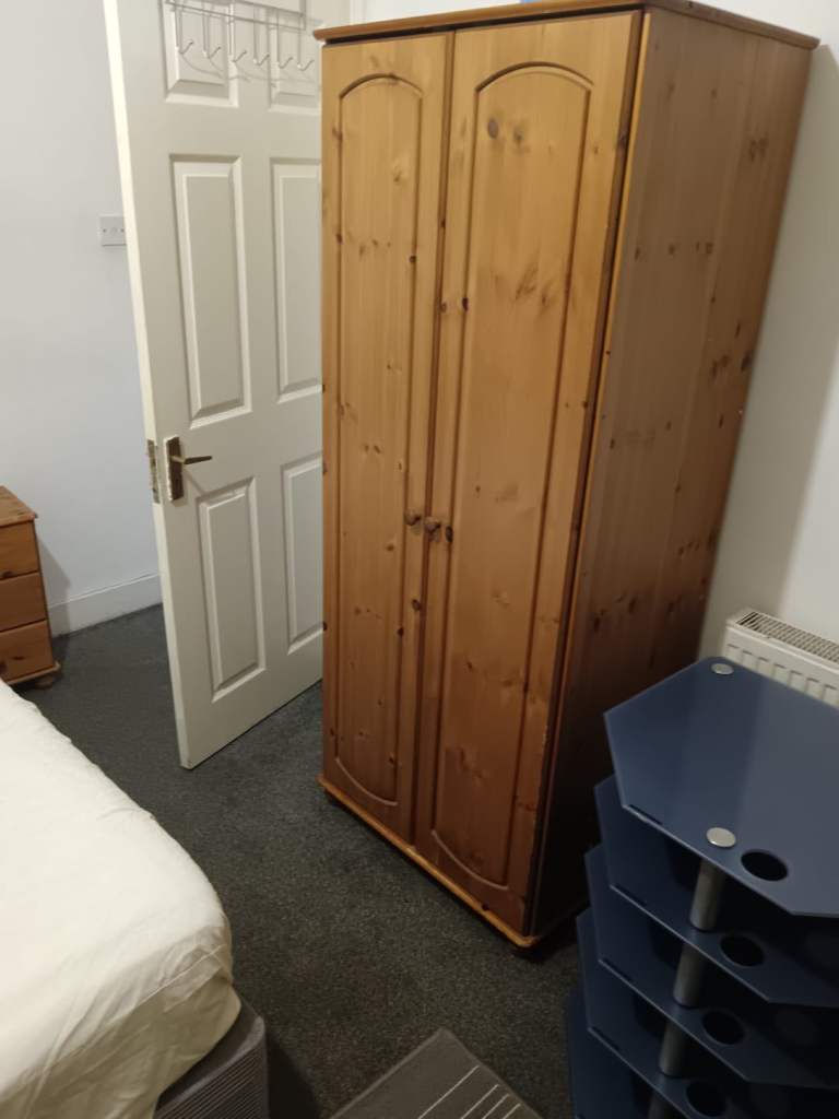 LODGER WANTED FOR DOUBLE ROOM IN WEALDSTONE HA3