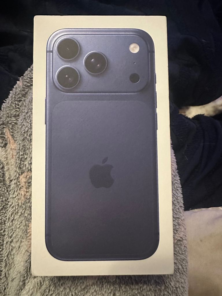 iPhone 17 pro 215GB 