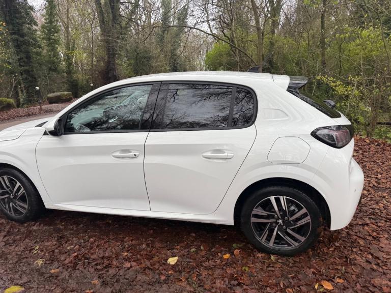 2021 Peugeot 208 1.5 BlueHDi 100 Allure 5dr HATCHBACK Diesel Manual