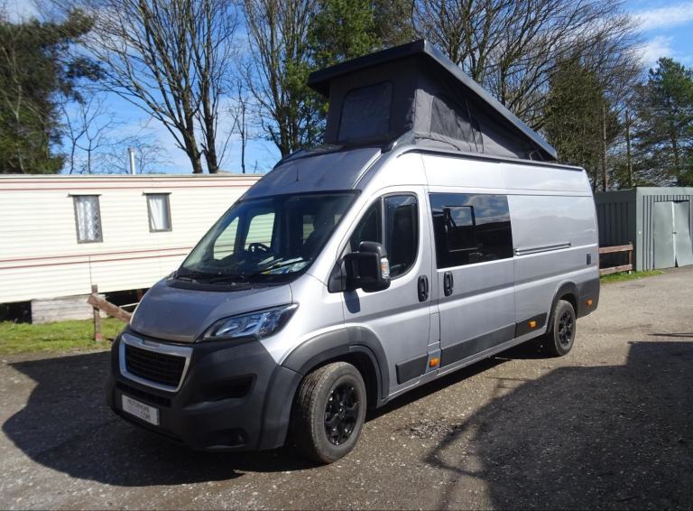 Peugeot Boxer Pop-Top 5 Berth 4 Belt Professional Conversion 46,000 miles, 2021.