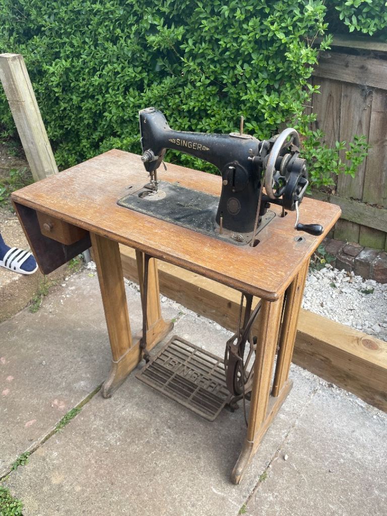 Singer sewing machine