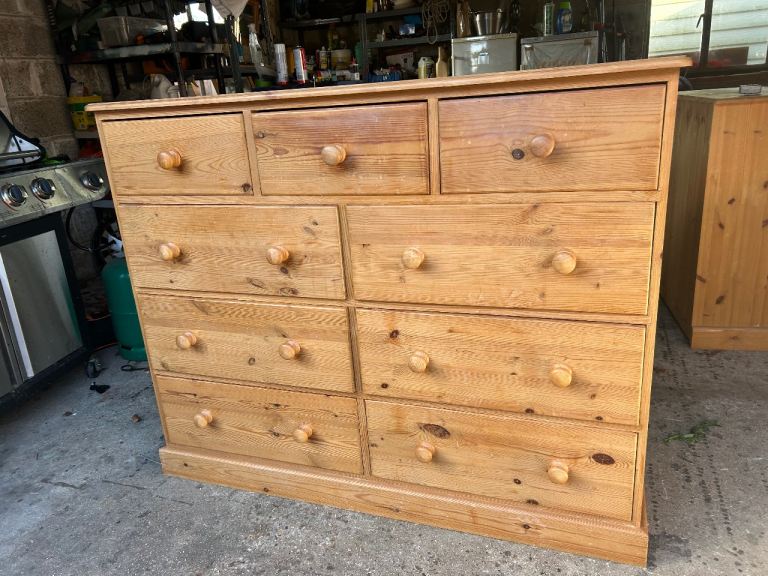 Solid chunky pine chest of drawers 