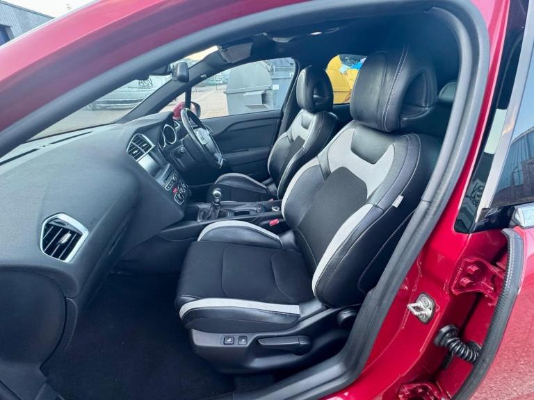 2015 Citroen DS4 1.6 VTi DStyle Nav Euro 5 5dr HATCHBACK Petrol Manual