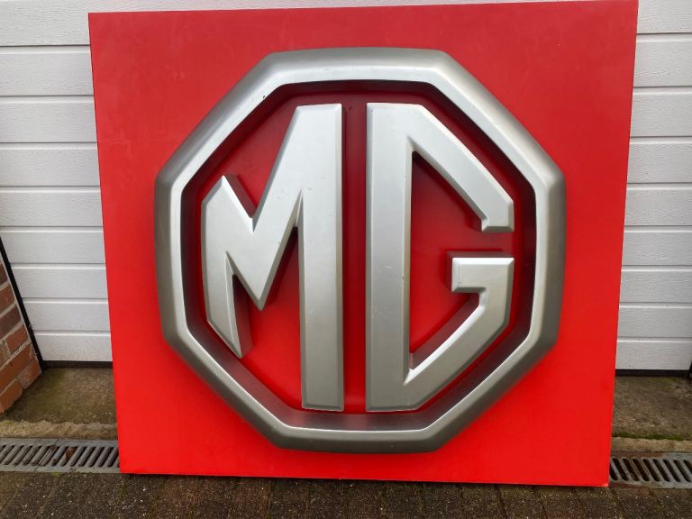 Huge MG Dealer Dealership Garage Showroom Sign - Illuminating / Untested