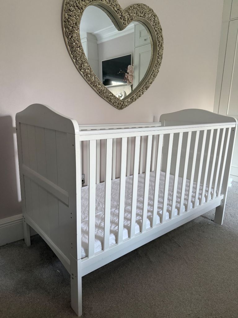 Obaby Whitby Cot Bed