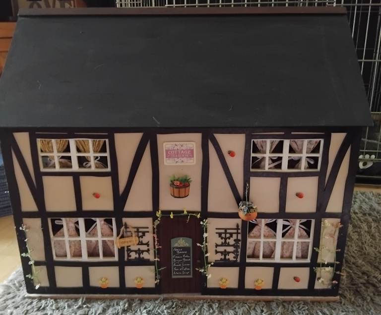 Dolls House Tea room and Bakery