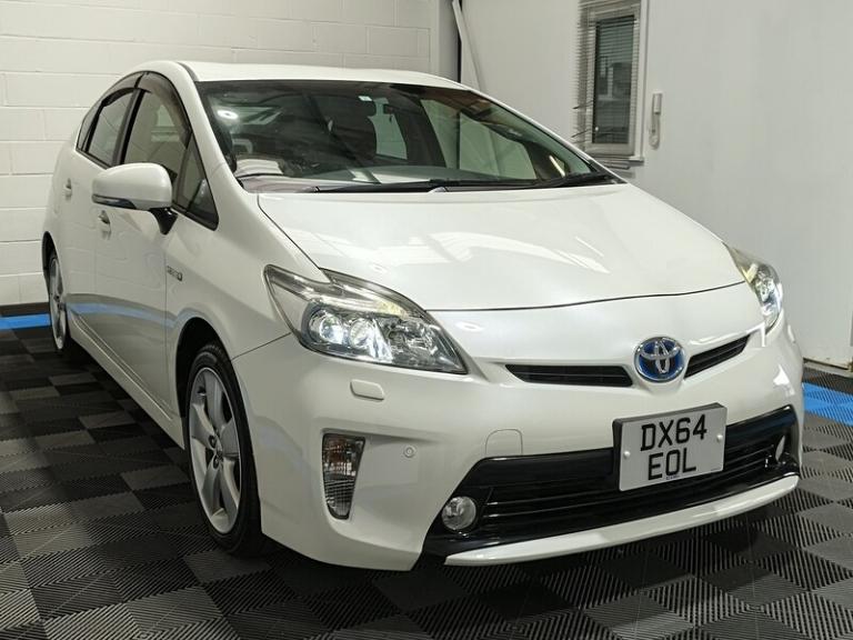 Toyota Prius Vvt-I T Spirit Hatchback HYBRID Semi Automatic