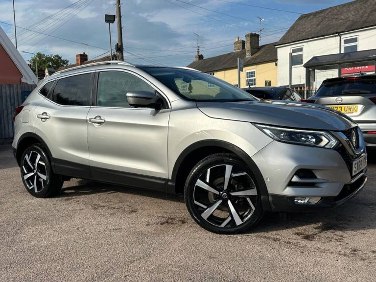 2019 Nissan Qashqai 1.3 DIG-T TENKA SUV 5dr PETROL MANUAL EURO 6 (s/s) (140 ps)  HATCHBACK Petrol...