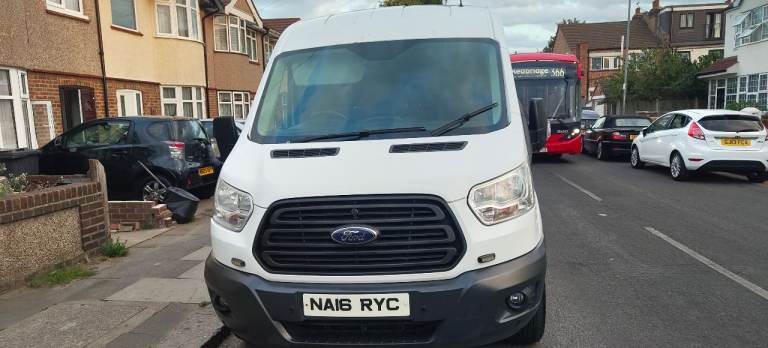 Ford TRANSIT 2016 2.2d 3.5t 1 year mot perfect drive