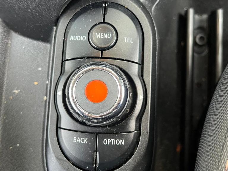 2014 MINI Hatch 1.5 Cooper D 3dr HATCHBACK Diesel Manual