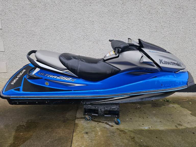 Jetski  kawasaki ultra250 x