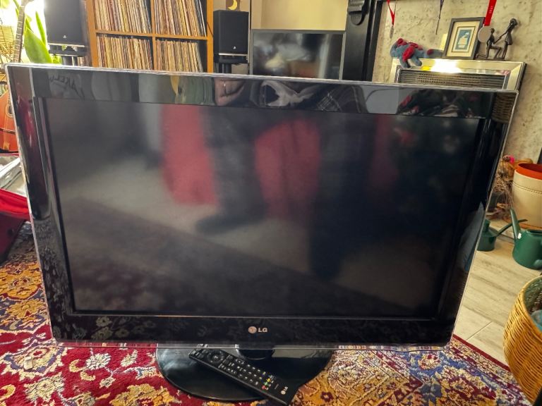 LG TV 