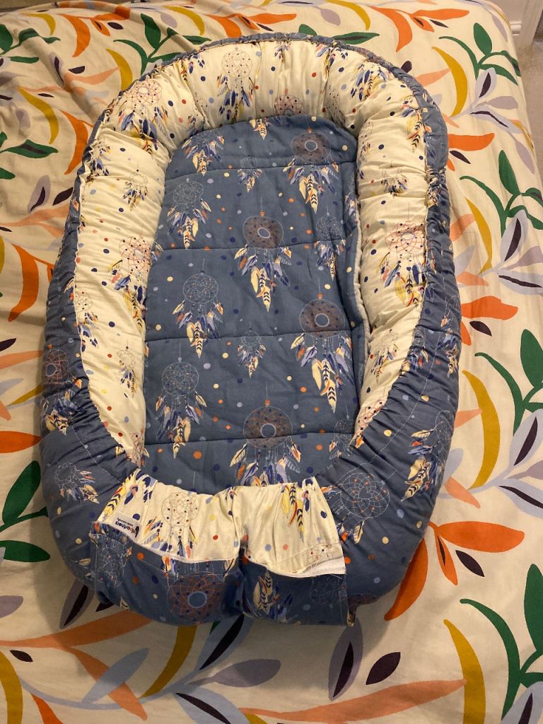 Baby Pod/Nest – Blue Pattern, Clean Condition