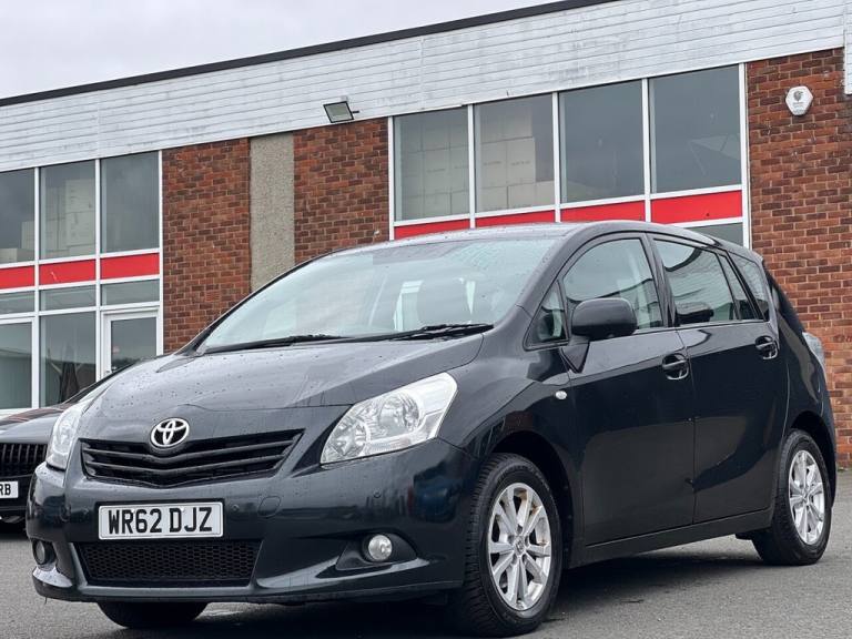 2012 Toyota Verso 2.0 D-4D TR Lthr/Pan Rf 5dr MPV DIESEL Manual