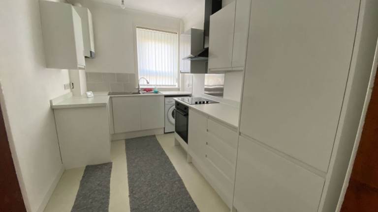 3 bed flat in Ayrshire 