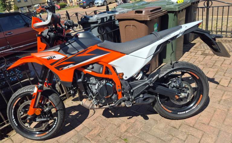 KTM SMC R 125 2025